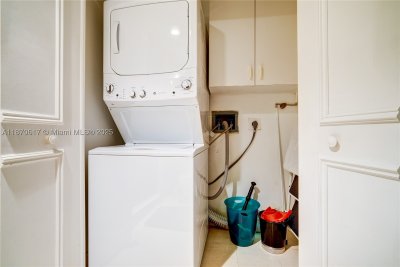 Comprar apartamento no 2000 Williams Island 710