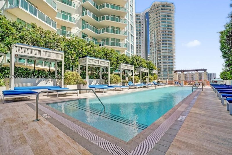 Comprar apartamento en St Tropez I II and III 1-1606