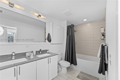 Alquiler de apartamento en Nine at Mary Brickell Village 3304