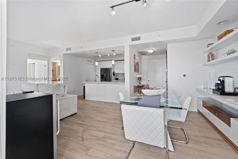 Alquiler de apartamento en Nine at Mary Brickell Village 3304