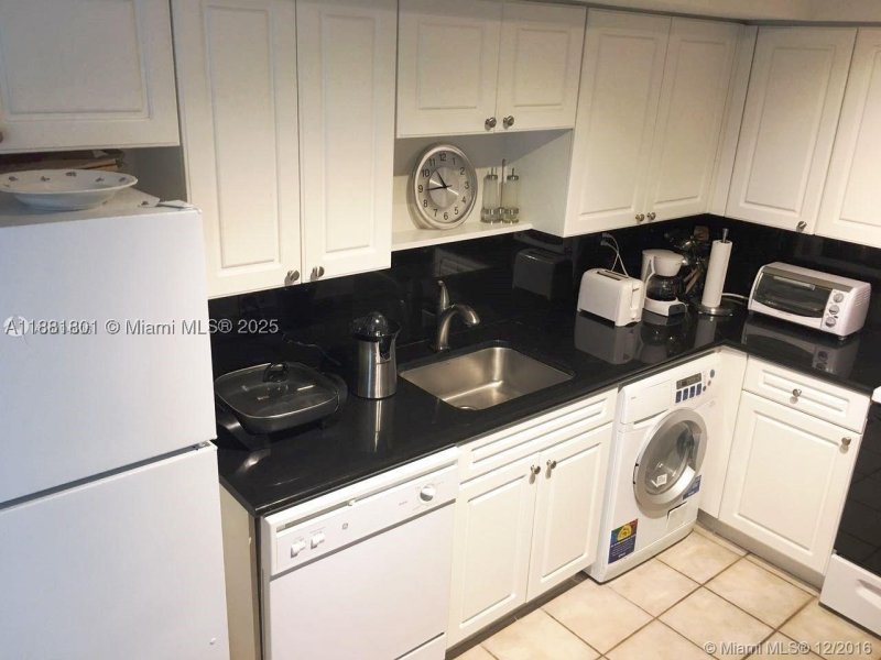 Alquiler de apartamento en The Wave Condo 336