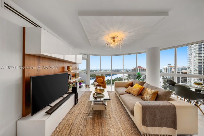Condo for sale at La Gorce Palace 2107