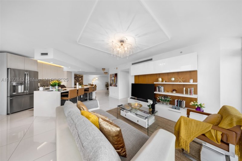 Condo for sale at La Gorce Palace 2107