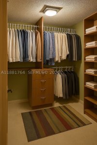 Comprar apartamento en Georgian 701