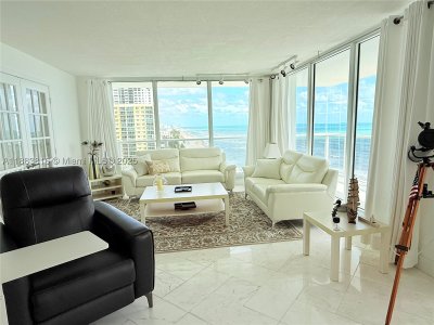 Aluguel de apartamento no Aquarius Towers 1204S