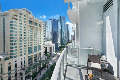 Avenue on Brickell 1060 Tower Apt #1203