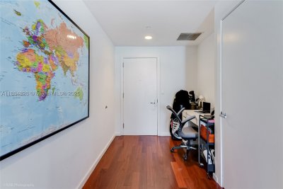 Comprar apartamento no Avenue on Brickell 1060 Tower 1203