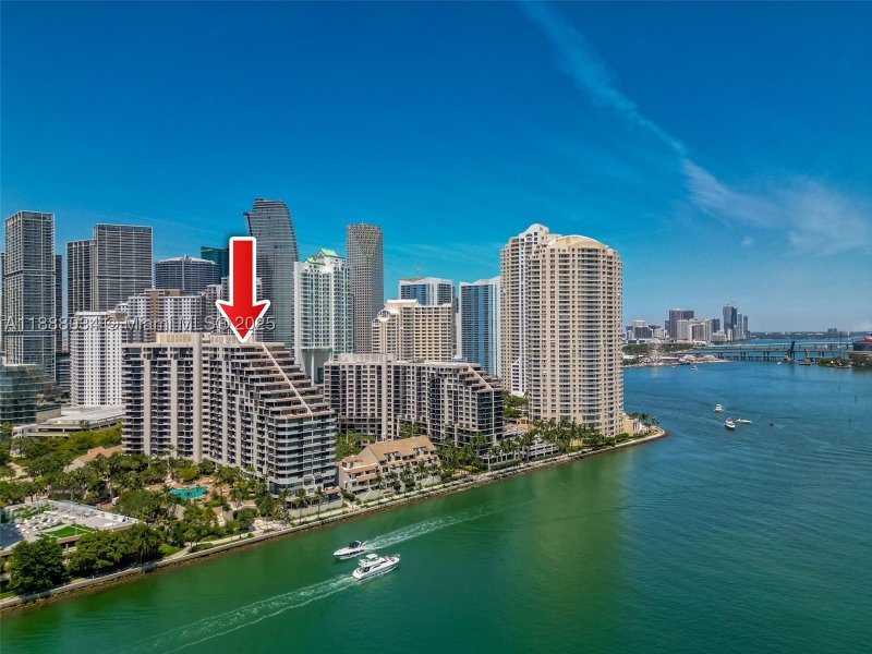 Comprar apartamento en Brickell Key One UPH-03