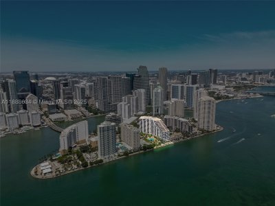Comprar apartamento en Brickell Key One UPH-03