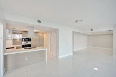 Comprar apartamento en Marina Palms Yacht Club 708