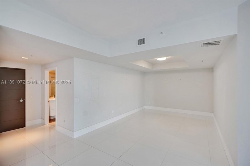Comprar apartamento en Marina Palms Yacht Club 708