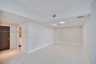 Comprar apartamento en Marina Palms Yacht Club 708