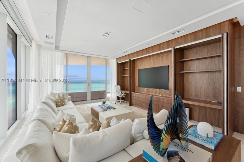 Comprar apartamento en Jade Signature 805