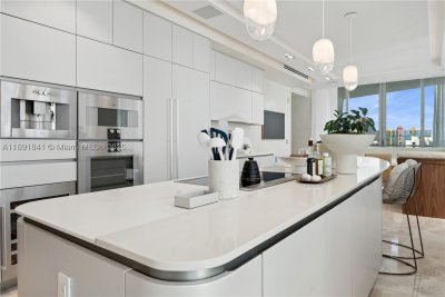 Comprar apartamento en Jade Signature 805