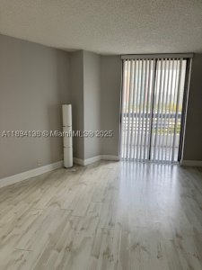 Comprar apartamento en Mystic Pointe 600 802