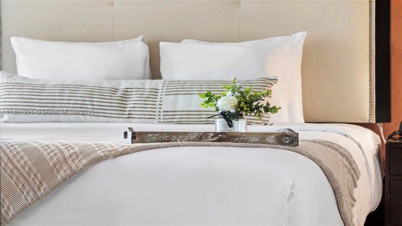 Condo for sale at De Soleil / Z Hotel 327