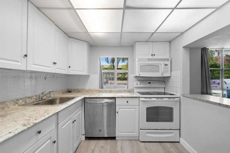Condo for sale at Avila Condo 128
