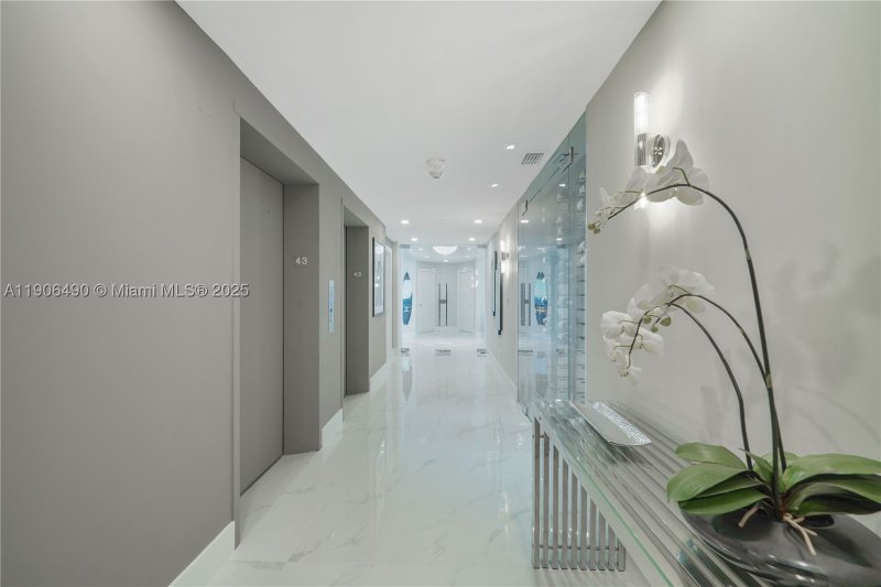 Condo for sale at Portofino Tower 4306
