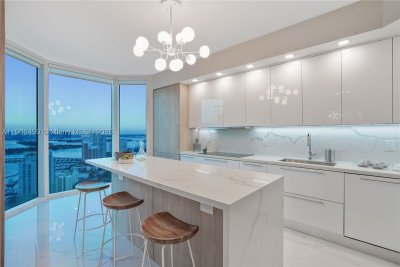 Comprar apartamento en Portofino Tower 4306