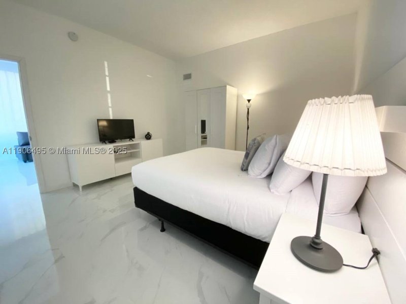 Condo for sale at Ocean Reserve PH-10