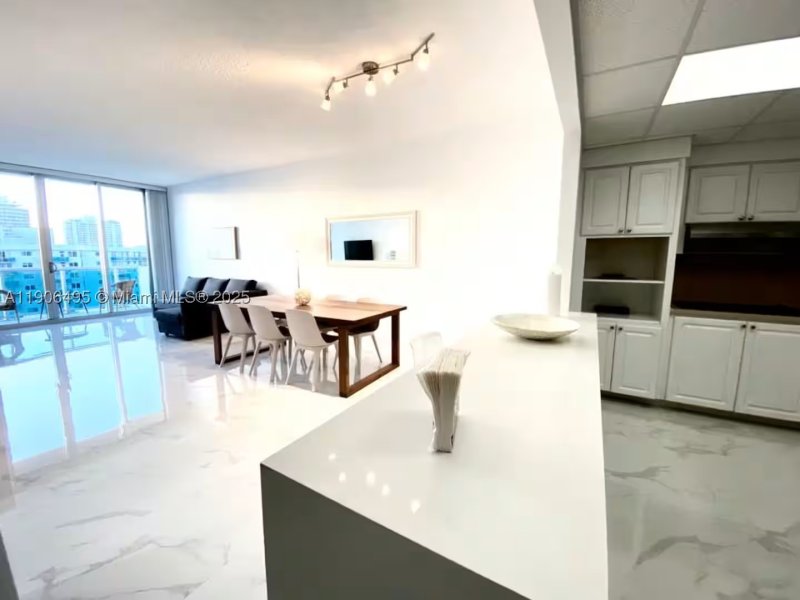 Condo for sale at Ocean Reserve PH-10