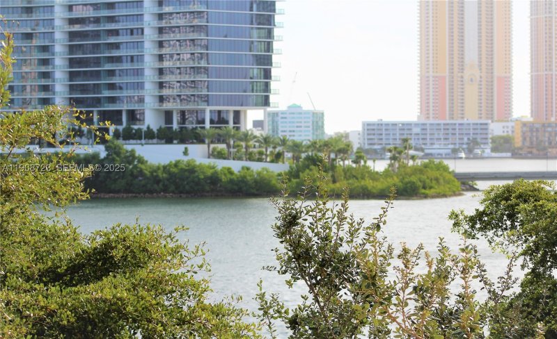 Alquiler de apartamento en Village by the Bay 12409
