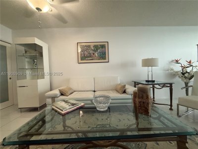 Aluguel de apartamento no 9500 Oceans Condo 1208