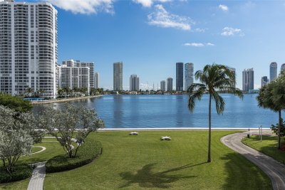 Comprar apartamento en Hidden Bay 303