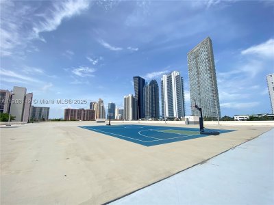 Aluguel de apartamento no Plaza of the Americas 103