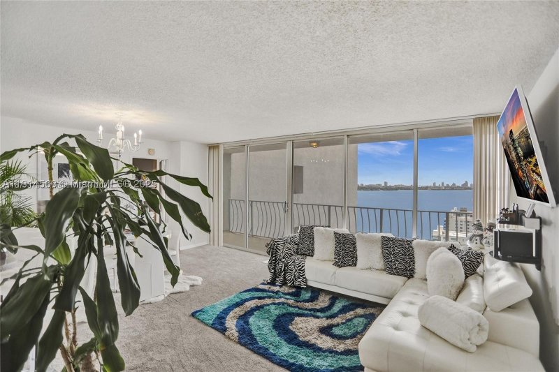 Comprar apartamento en Grandview Palace 2421
