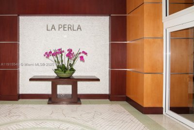 Comprar apartamento no La Perla 1105