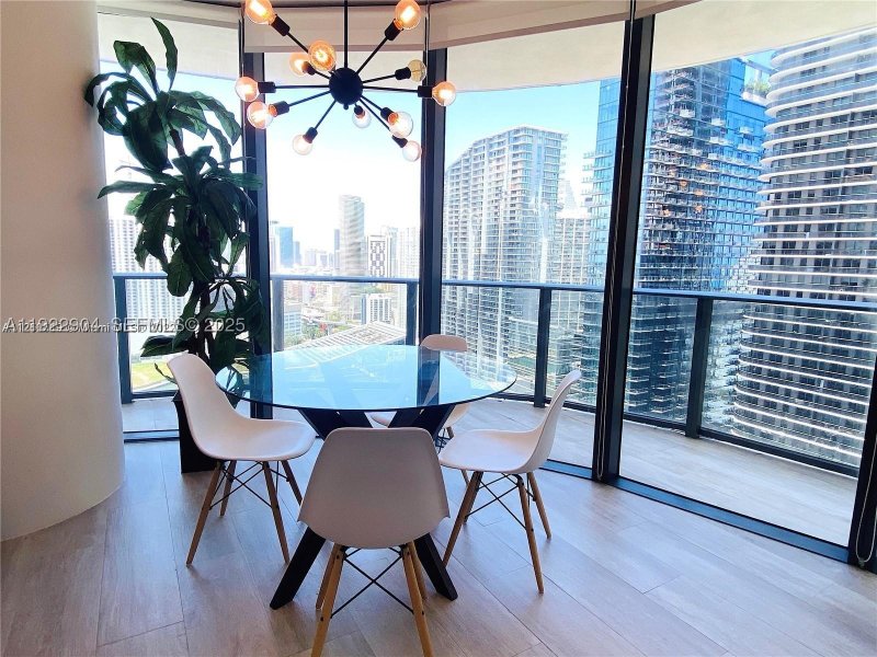 Comprar apartamento en Brickell Heights West 3001