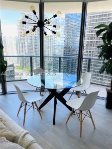 Comprar apartamento no Brickell Heights West 3001