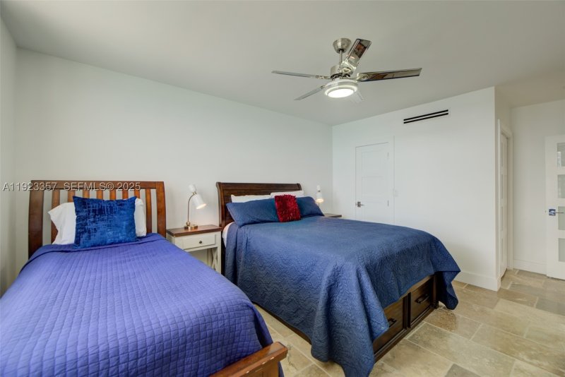 Apartment for rent at Sea Air Towers PH02