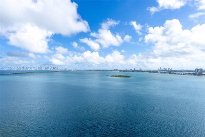 Comprar apartamento no Aria Reserve Miami 2003