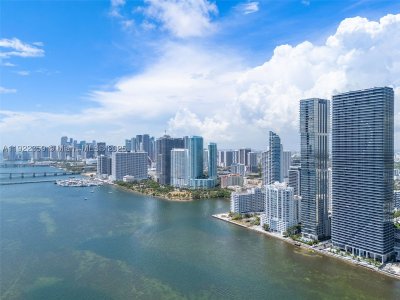 Comprar apartamento no Aria Reserve Miami 2003