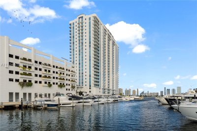 Comprar apartamento en Marina Palms Yacht Club PH-5