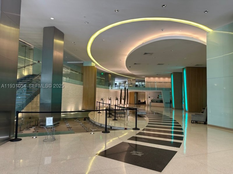 Comprar apartamento en Mint at Riverfront 1408