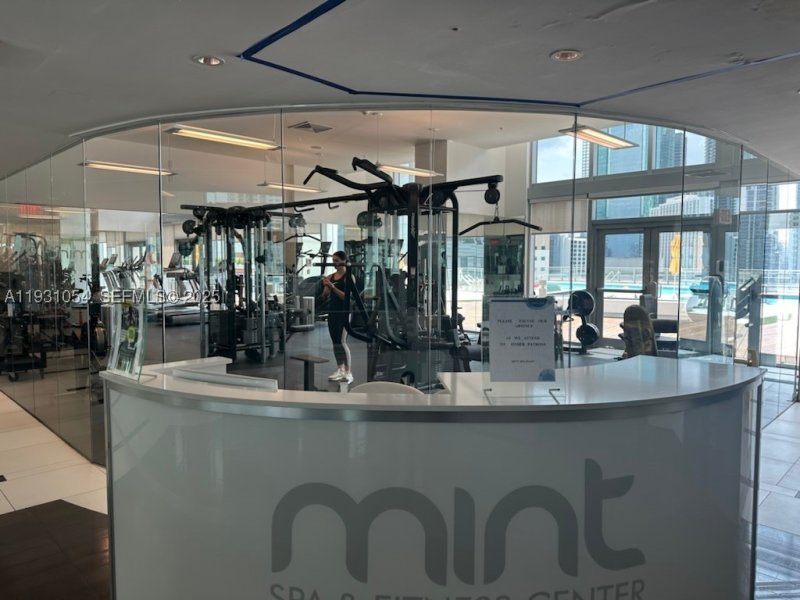 Comprar apartamento en Mint at Riverfront 1408