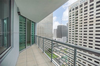 Comprar apartamento en One Miami West Tower 2710