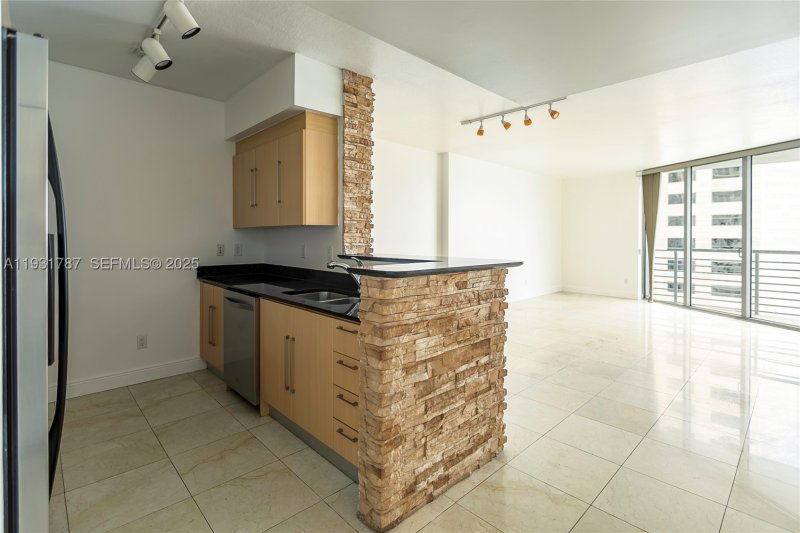 Comprar apartamento en One Miami West Tower 2710