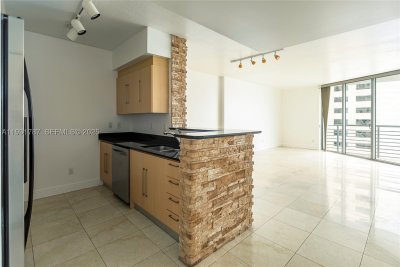 Comprar apartamento en One Miami West Tower 2710