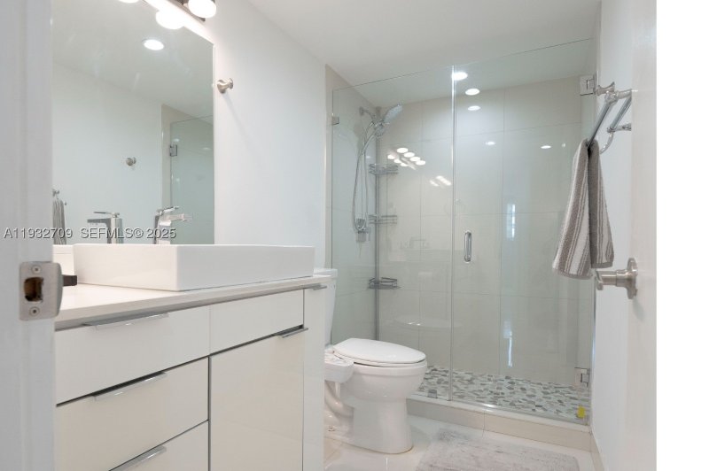 Condo for sale at Ocean View 1003