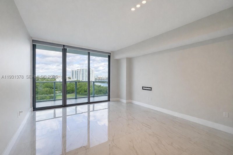 Comprar apartamento en The Harbour 1102