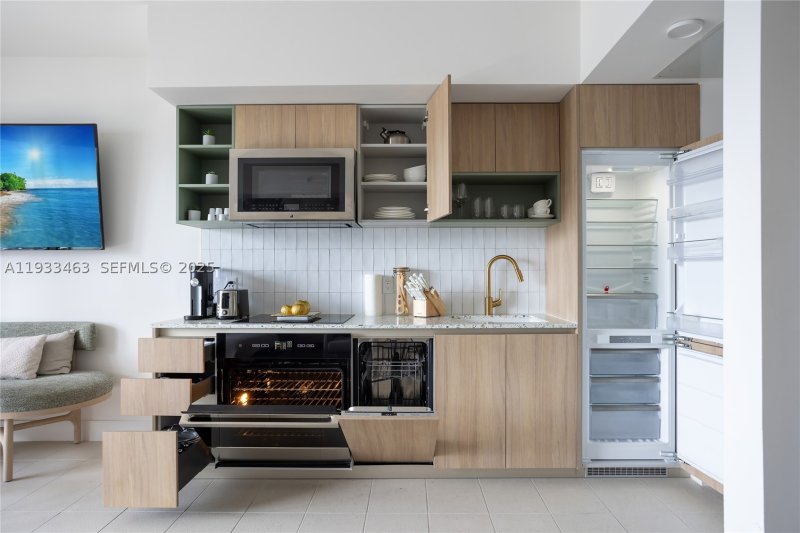 Condo for sale at Natiivo Gale Miami Hotel & Residences 4010
