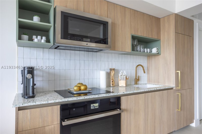 Condo for sale at Natiivo Gale Miami Hotel & Residences 4010
