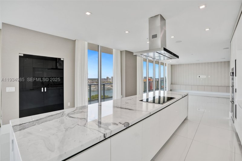 Condo for sale at Parque Towers at St. Tropez 4-TS-04