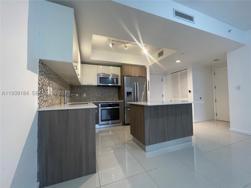 Comprar apartamento en 5252 Paseo Doral 1109
