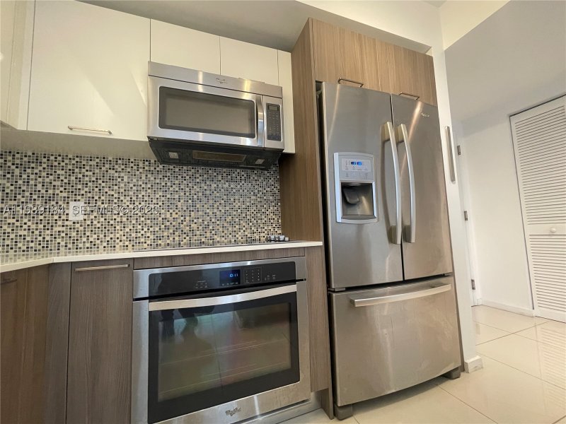 Comprar apartamento en 5252 Paseo Doral 1109