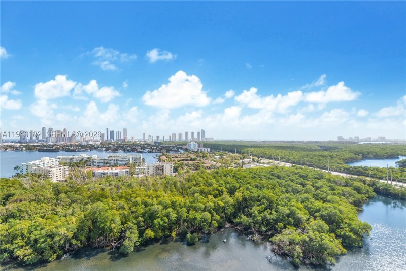 Comprar apartamento en The Harbour 2017